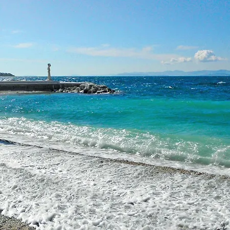 4 Bedroom Awesome In Brac *