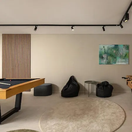 4 Bedroom Awesome In Brac سبليتسكا